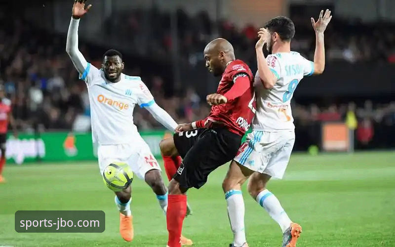 <h2>意甲焦点战最新动态：阿坎吉处子球背后的战术细节与平台数据洞察</h2>